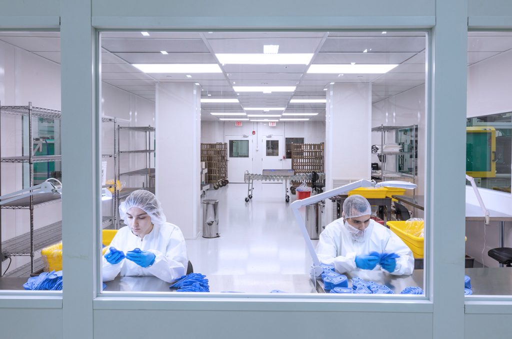 LSR Clean Room Injection Molding ISO Class 8 SIMTEC